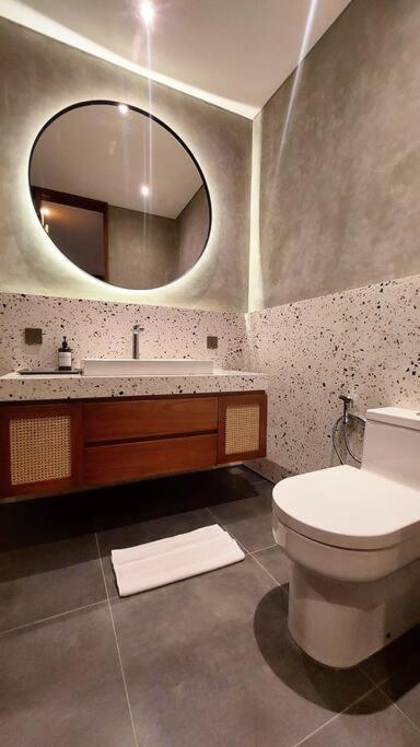 Akhila 2 - 2 Bedroom Modern Tropical At The Heart Of Villa *